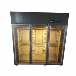 Commerical refrigerator with glass door